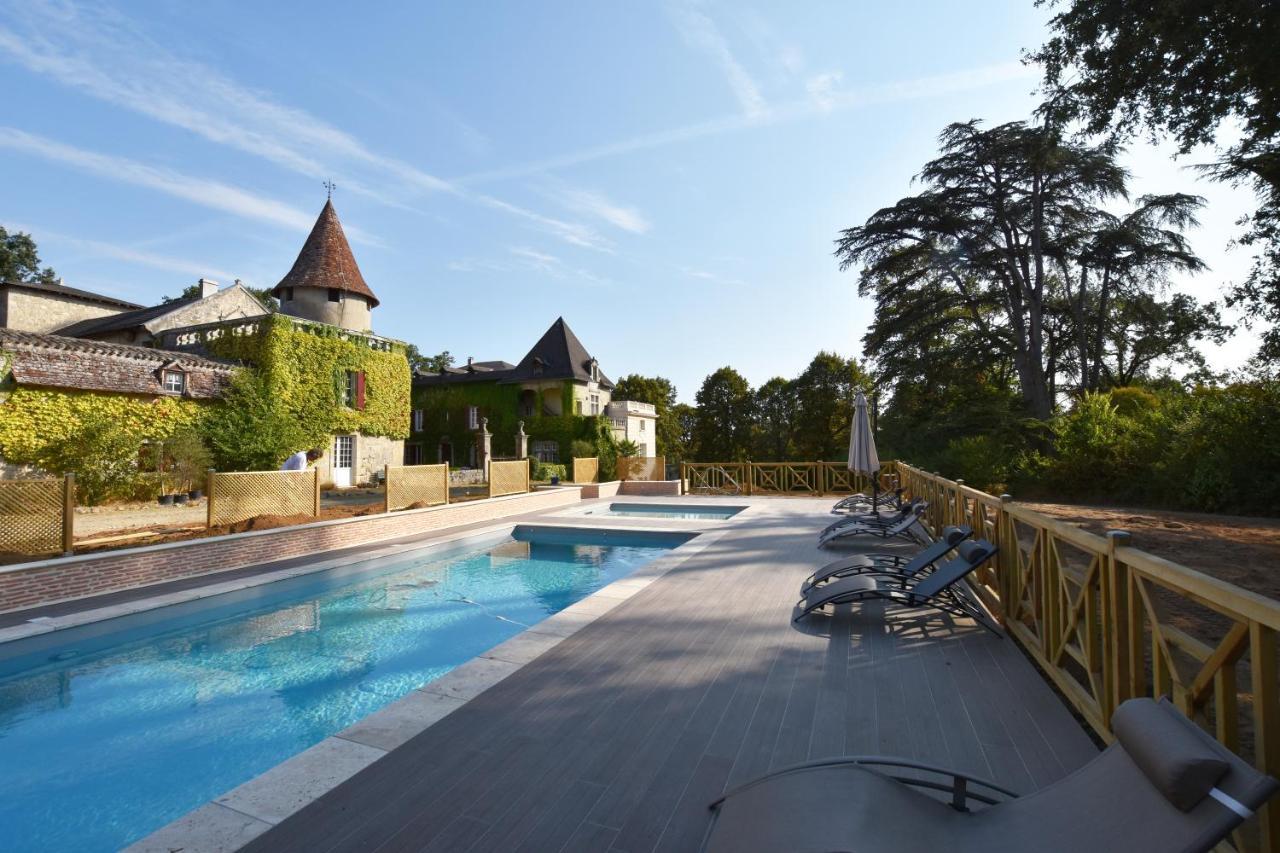 Chateau De Laroche Bed and Breakfast Vianne Exterior foto